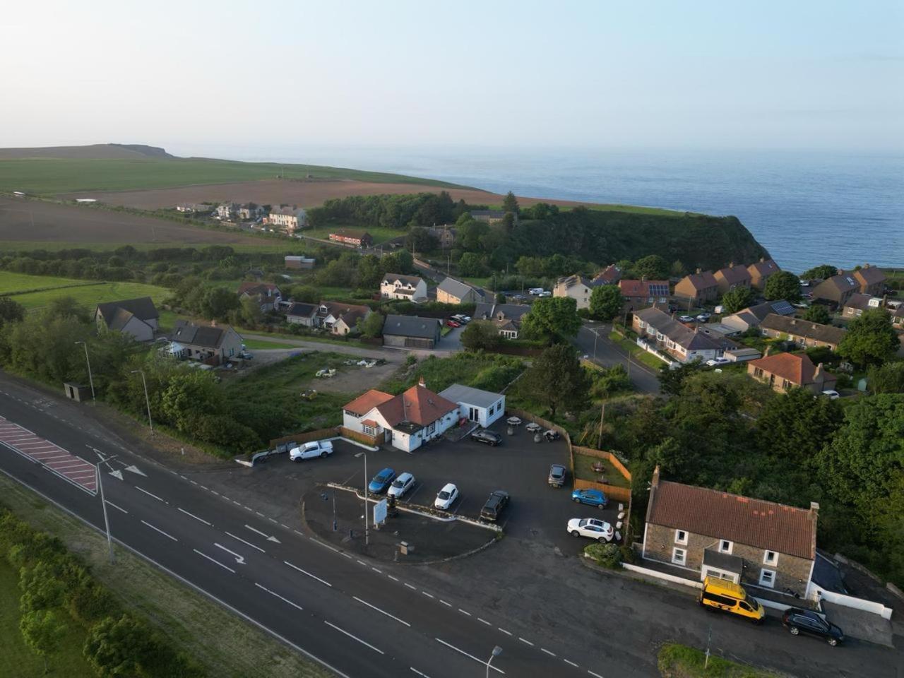 The First & Last Inn Eyemouth Exterior photo